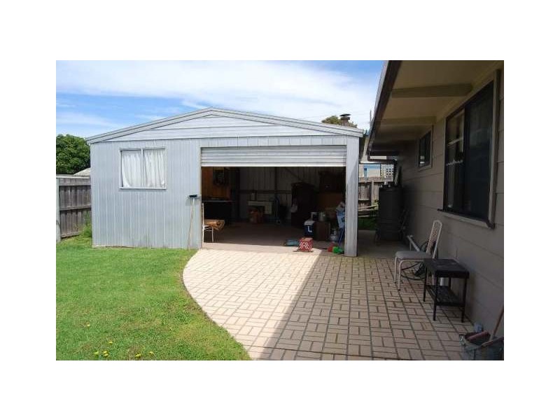 10 GOLF LINKS ROAD, Lakes Entrance VIC 3909