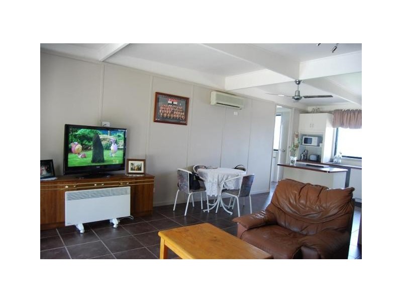 10 GOLF LINKS ROAD, Lakes Entrance VIC 3909