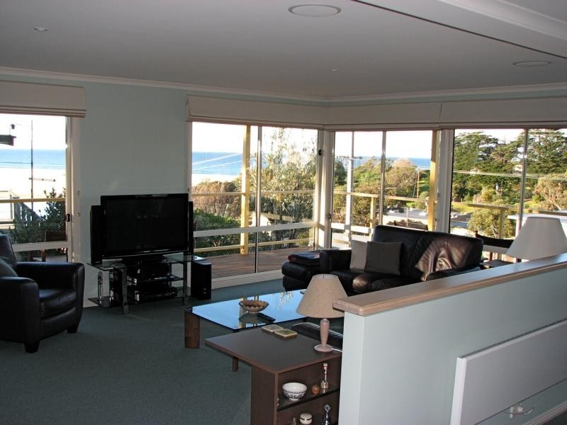 19 Cross Street, Lake Tyers Beach VIC 3909