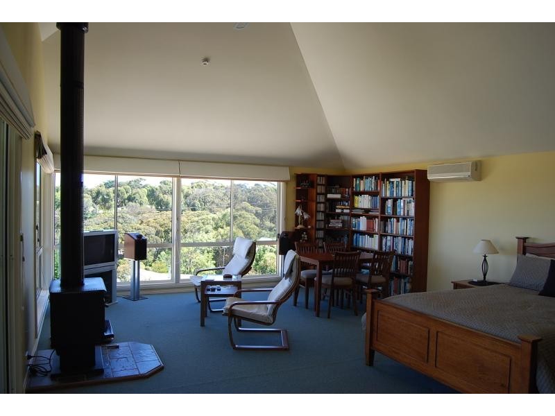 19 Cross Street, Lake Tyers Beach VIC 3909