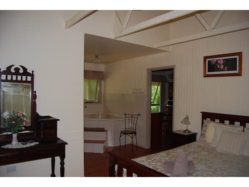 30 Kalimna Jetty Road, Lakes Entrance VIC 3909