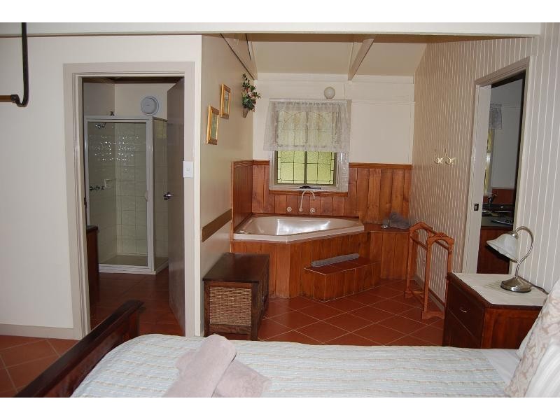 30 Kalimna Jetty Road, Lakes Entrance VIC 3909