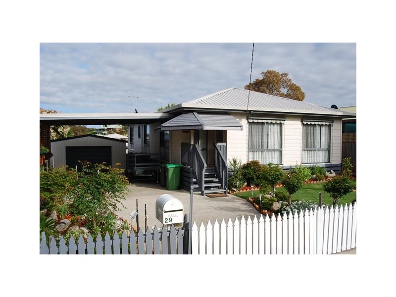 29 Panoramic Drive, Lakes Entrance VIC 3909
