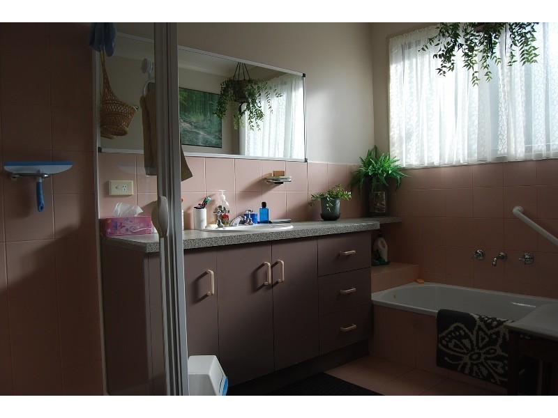 29 Panoramic Drive, Lakes Entrance VIC 3909