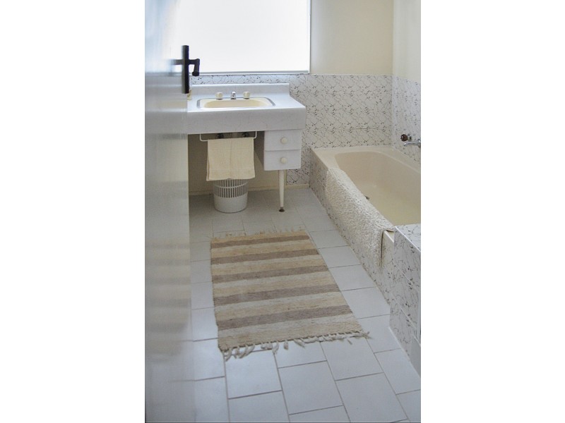 41 Hazel Road, Kalimna VIC 3909