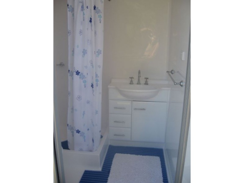 41 Hazel Road, Kalimna VIC 3909