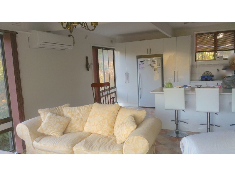 15 Lakeshore Drive, Nungurner VIC 3909