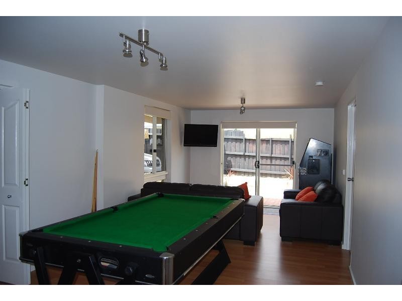 41 Capes Road, Lakes Entrance VIC 3909