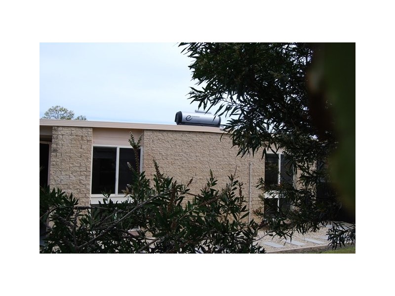 41 Capes Road, Lakes Entrance VIC 3909