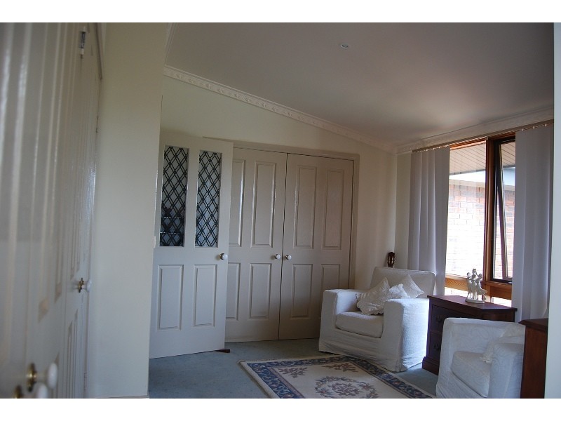 112 Capes Road, Lakes Entrance VIC 3909