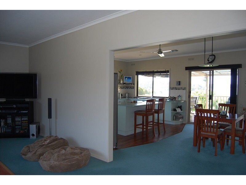29 Outlook Drive, Lake Tyers Beach VIC 3909