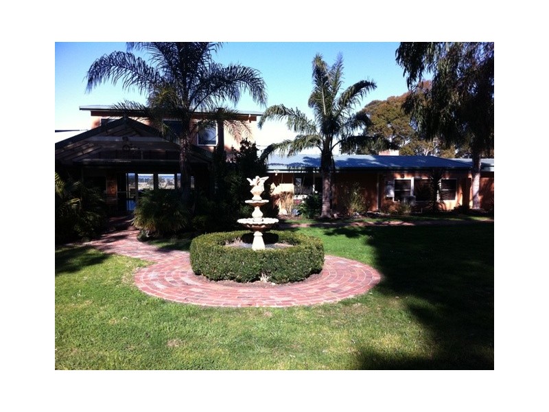 130 Olivers Road, Lucknow VIC 3875