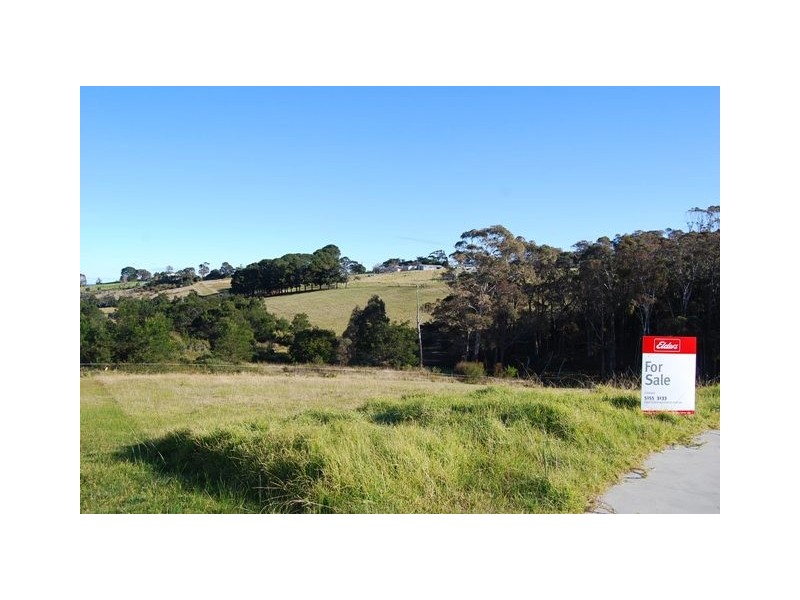 10 Riviera Court, Lakes Entrance VIC 3909