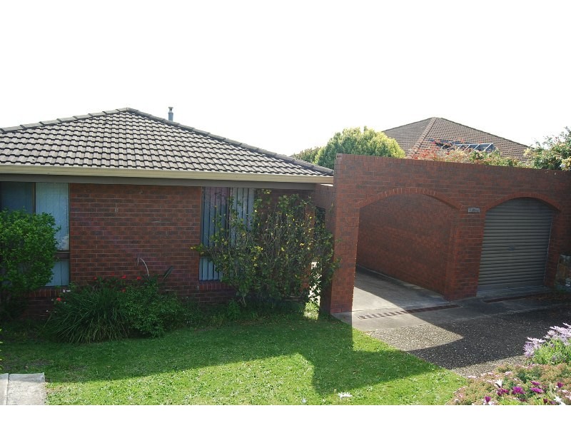5 Nautilus Way, Lakes Entrance VIC 3909