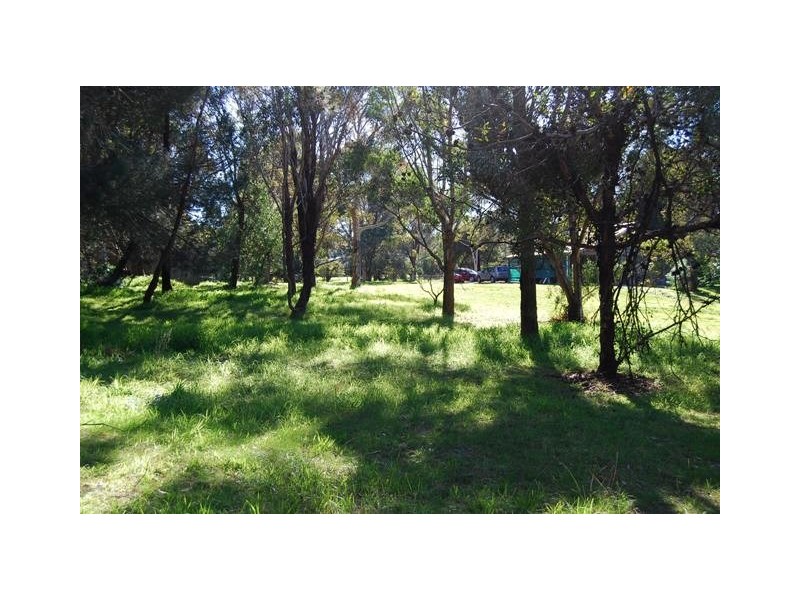 82A Lakeshore Drive, Lakes Entrance VIC 3909
