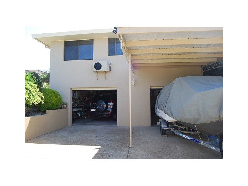 Lakes Entrance VIC 3909