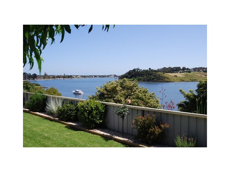 Lakes Entrance VIC 3909