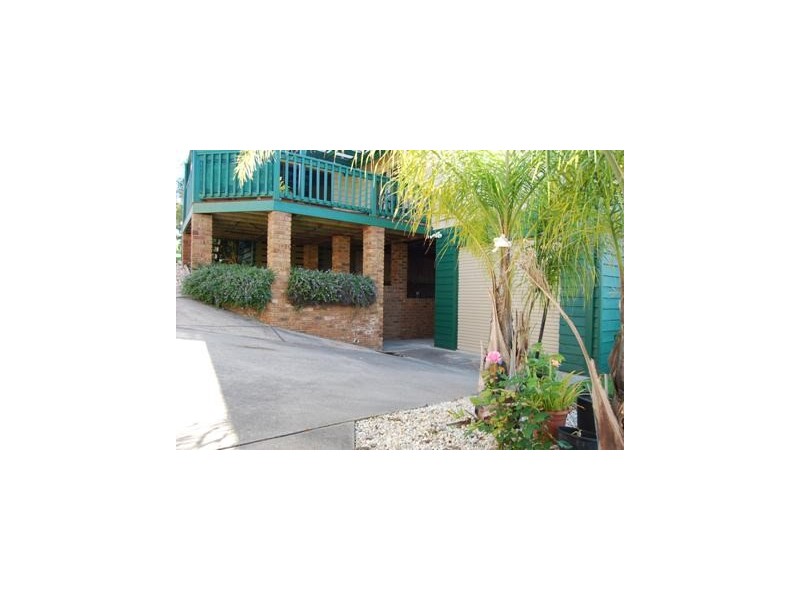 75 Lake Bunga Beach Road, Lakes Entrance VIC 3909