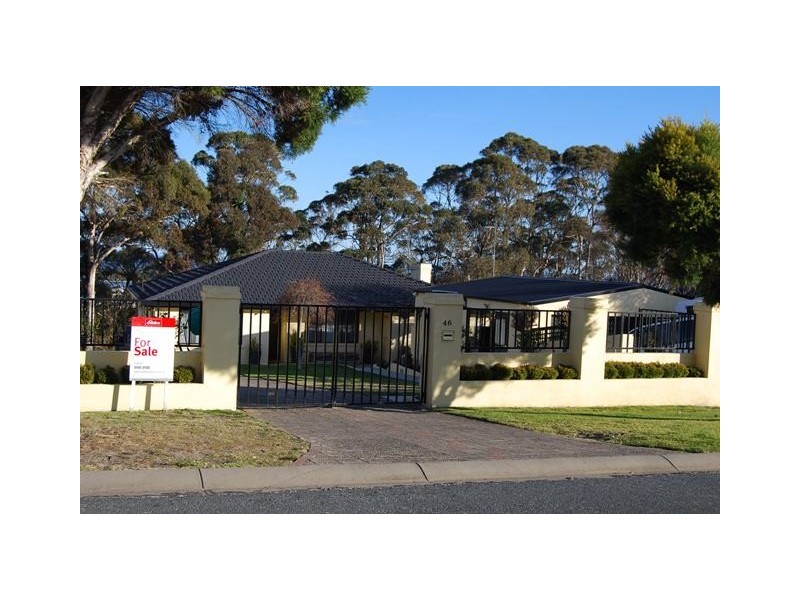 46 Creighton Street, Lakes Entrance VIC 3909