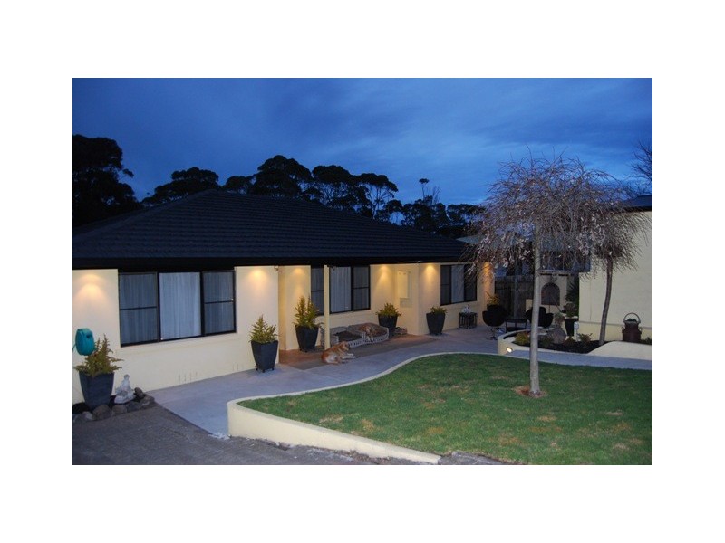 46 Creighton Street, Lakes Entrance VIC 3909