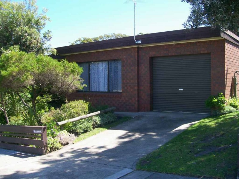 1/9 Coates Road, Lakes Entrance VIC 3909