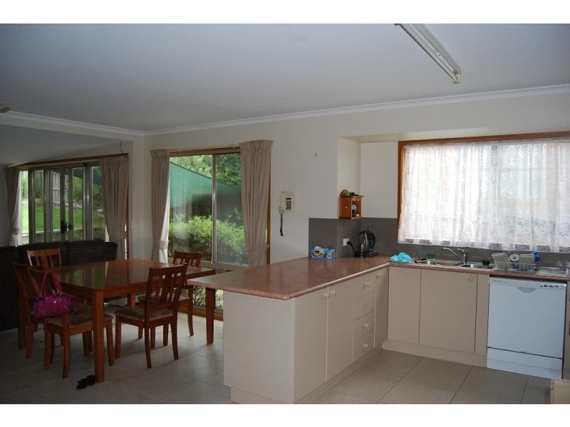 31 West Crescent, Lakes Entrance VIC 3909