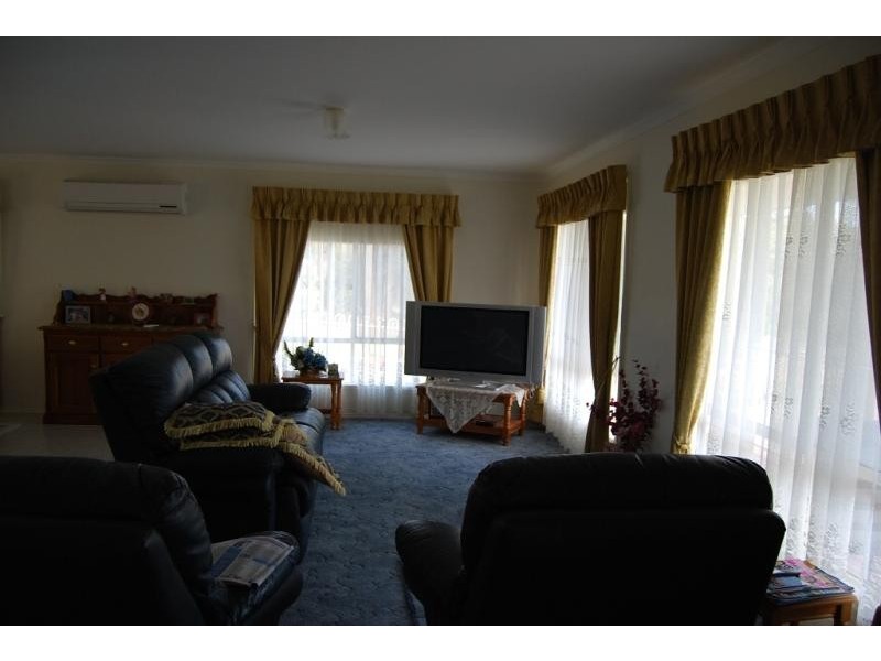 173 Princes Highway, Lakes Entrance VIC 3909