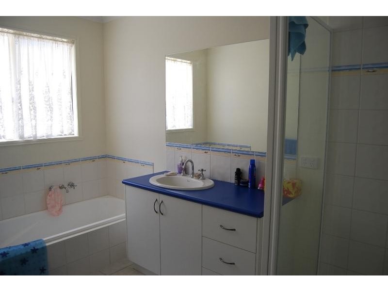 173 Princes Highway, Lakes Entrance VIC 3909