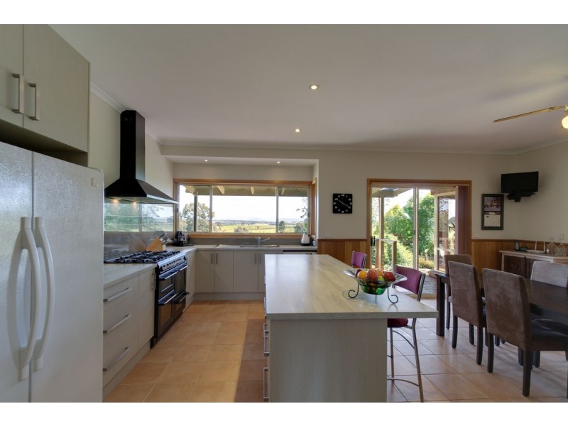 165 Rosherville Road, Metung VIC 3904