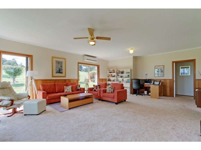 165 Rosherville Road, Metung VIC 3904