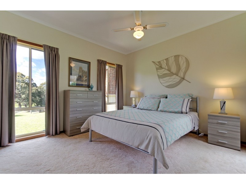 165 Rosherville Road, Metung VIC 3904