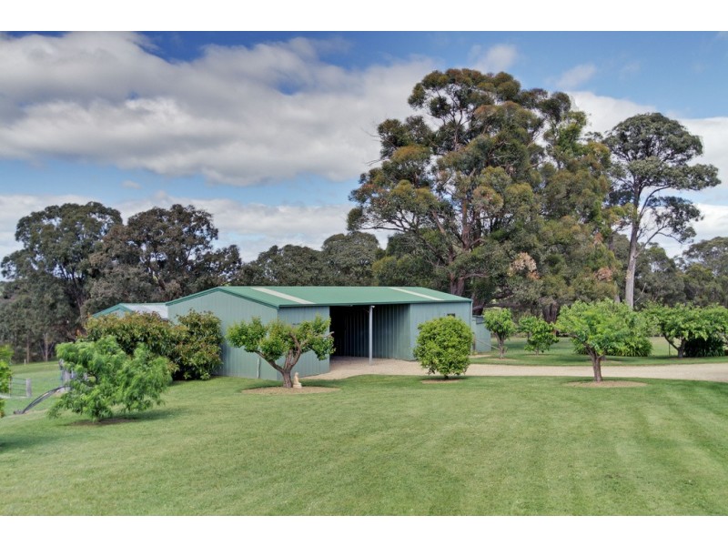 165 Rosherville Road, Metung VIC 3904