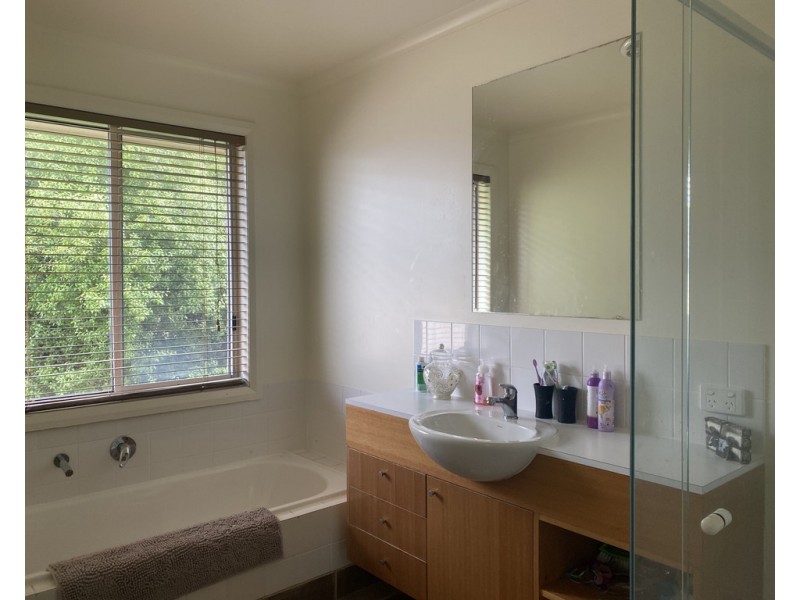 103 Stirling Drive, Lakes Entrance VIC 3909