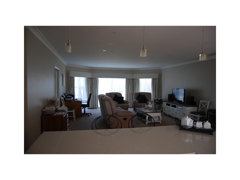 69 Goldring Road, Lakes Entrance VIC 3909