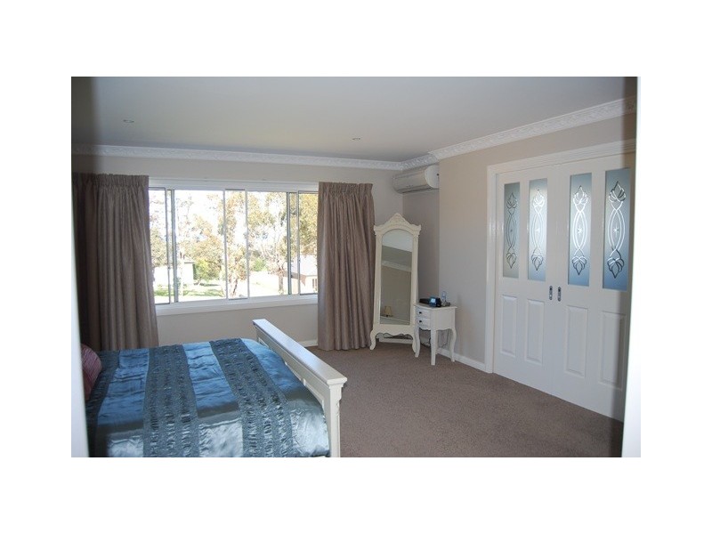 69 Goldring Road, Lakes Entrance VIC 3909