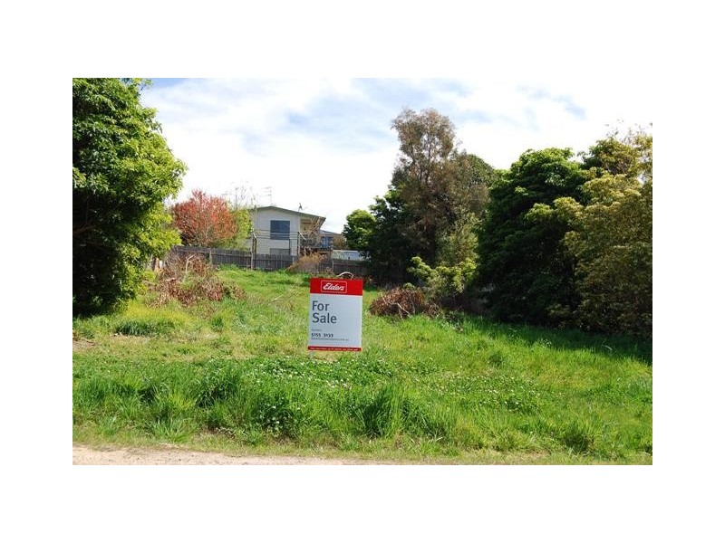 63 Beveridges Road, Lakes Entrance VIC 3909