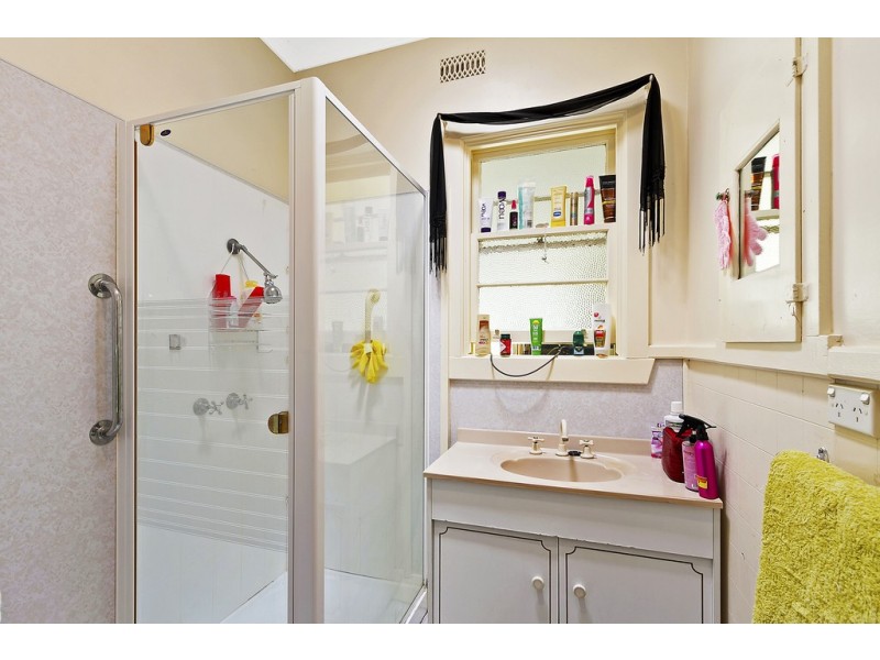 67 Carpenter Street, Lakes Entrance VIC 3909