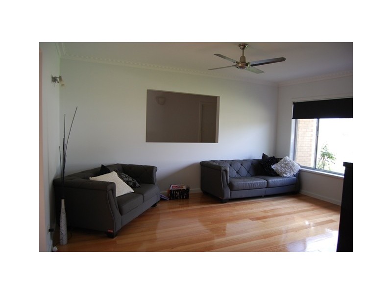 23 Heatherlea Grove, Lakes Entrance VIC 3909