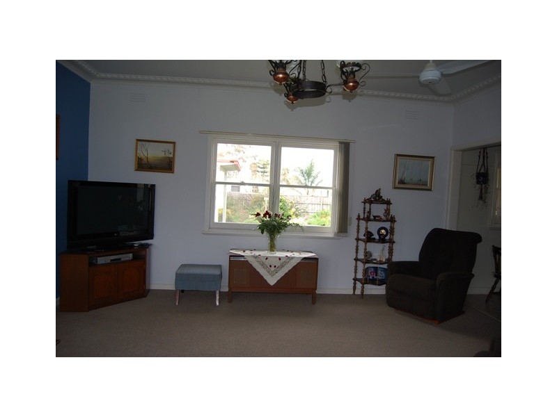 12 Stock Street, Lakes Entrance VIC 3909