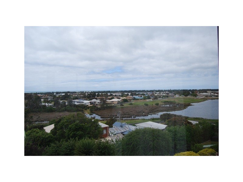 17 View Street, Lakes Entrance VIC 3909