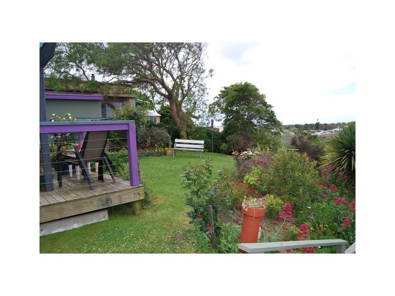 17 View Street, Lakes Entrance VIC 3909