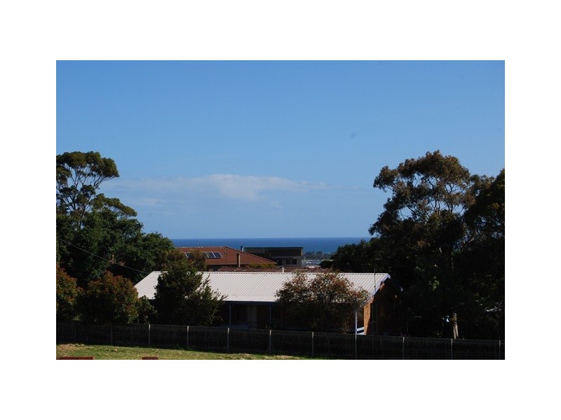 1 Bronsdon Street, Lakes Entrance VIC 3909