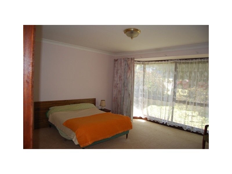 1 Bronsdon Street, Lakes Entrance VIC 3909