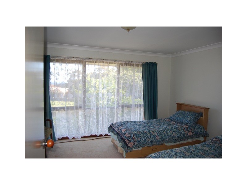 1 Bronsdon Street, Lakes Entrance VIC 3909