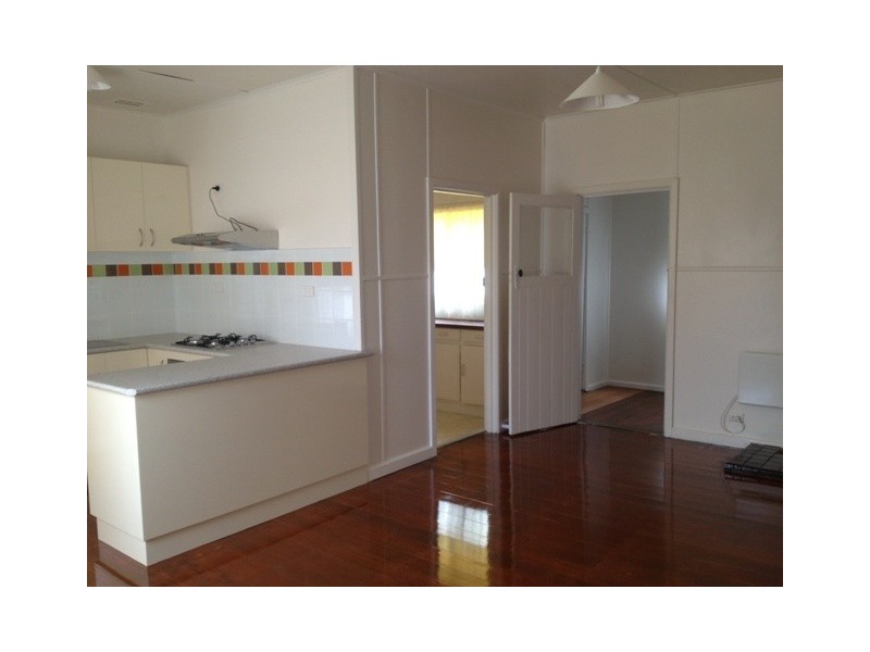 21 Jefferson Avenue, Lakes Entrance VIC 3909