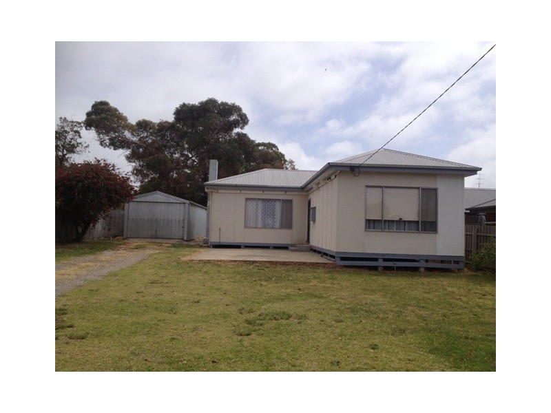 21 Jefferson Avenue, Lakes Entrance VIC 3909