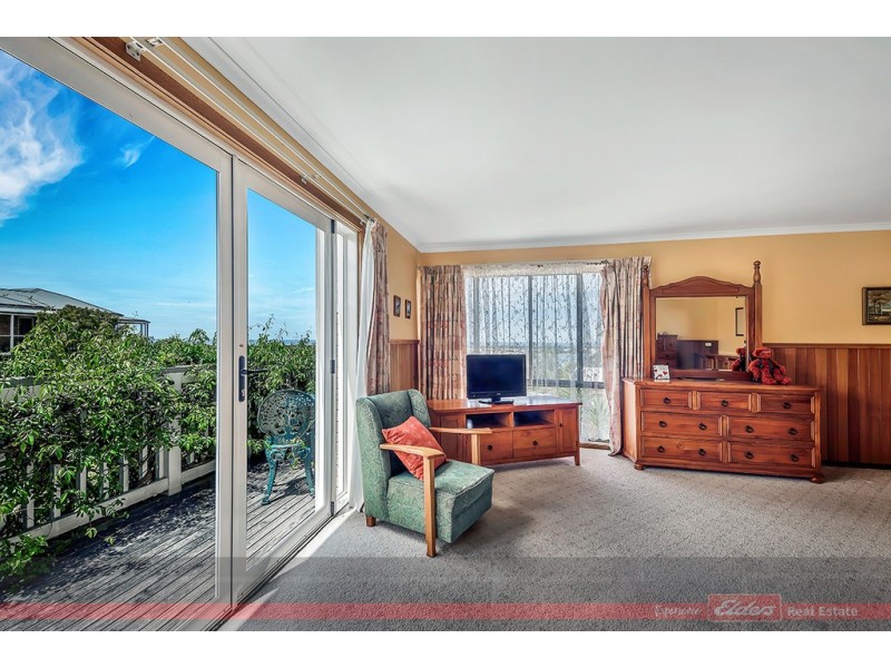 2 Bass Close, Lakes Entrance VIC 3909