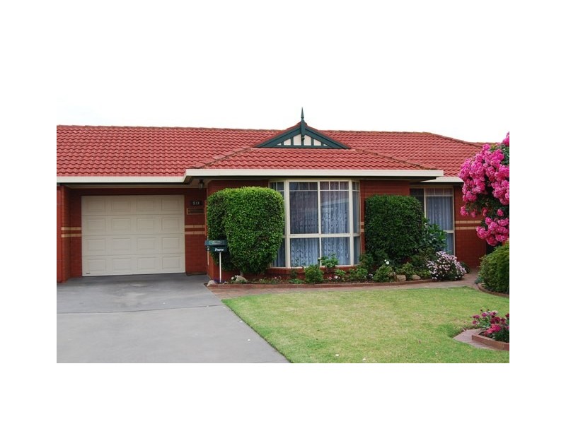 Unit 6 67-73 Roadknight Street, Lakes Entrance VIC 3909