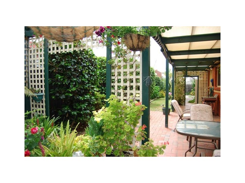 Unit 6 67-73 Roadknight Street, Lakes Entrance VIC 3909