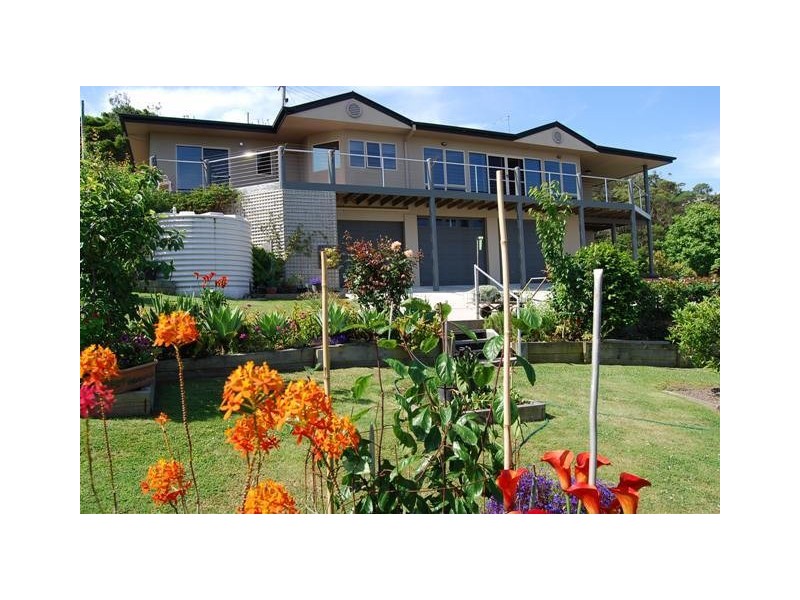 15 Gay Street, Lakes Entrance VIC 3909